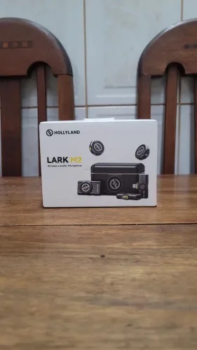 Microfone Lark M2.