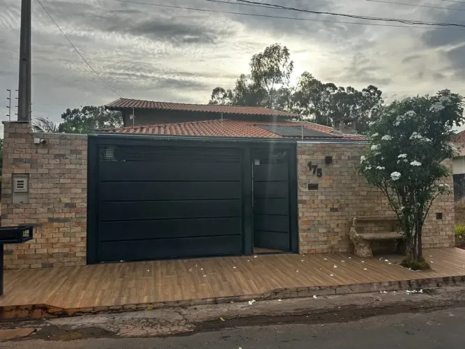 Imóvel para venda possui 110 metros quadrados com 2 quartos em Jardim Natha - Neves Paulis