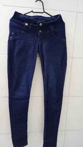 Calça Dins com Lycra Levanta o Bumbum