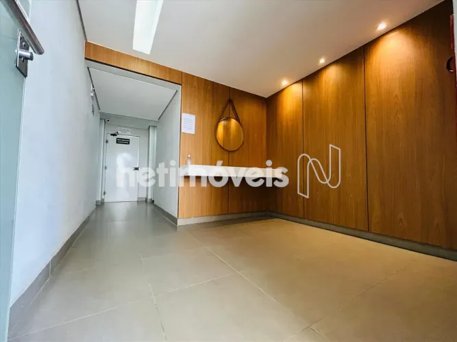 Prédio: Novo, elevador, portaria 24 horas, gás canalizado, piscina adulto e infantil