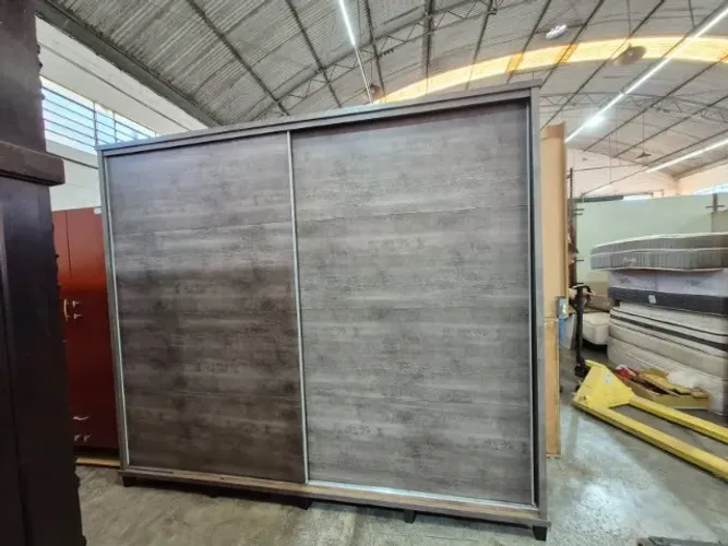 Guarda Roupa de Casal Porta de Correr