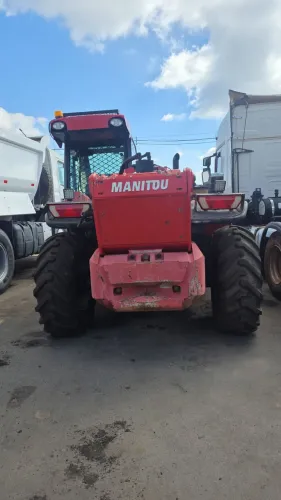 Empilhadeira manitou