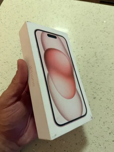iPhone 15 128gb novo lacrado. Pego seu usado na troca 