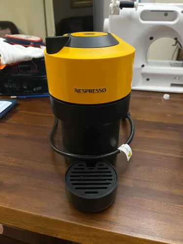 Cafeteira Vertuo POP Amarela