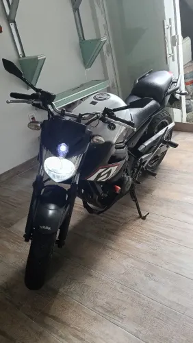 XJ6 N ABS 15/16 EDIÇÃO LIMITADA