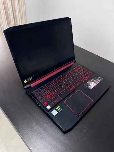 Notebook Gamer Acer Nitro 5 ? i5, GTX 1050, 32 GB RAM e SSD 2 TB