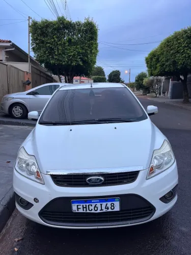 Ford Focus 2.0 16v/se/se Plus Flex 5P Aut. 2013