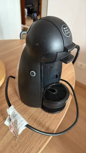Cafeteira Nescafé Dolce Gusto