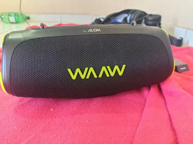 Caixa Bluetooth WAAW BOOM 110