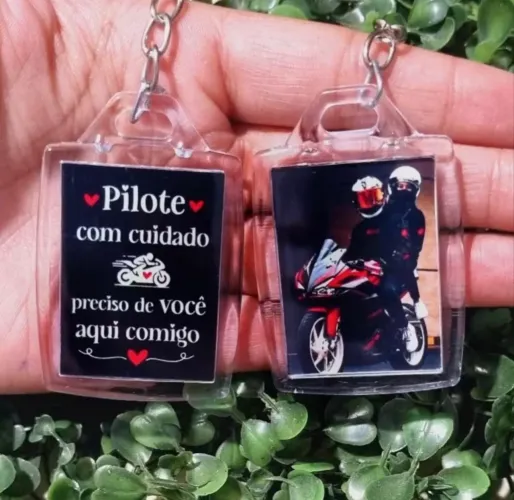 Chaveiro Pilote com Cuidado Personalizado com Foto - Presente para Motociclista