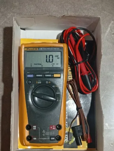 Multímetro digital True-RMS Fluke 179