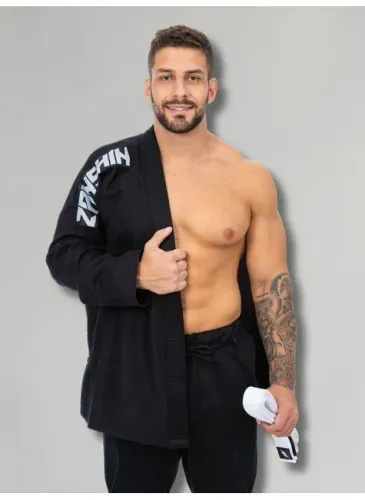 Kimono Zanshin preto 