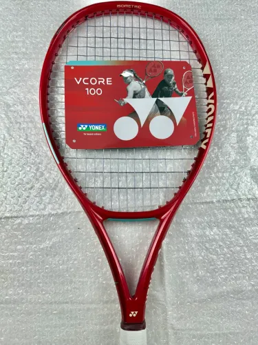 Yonex Vcore 100 2026 300g L3 cordas top