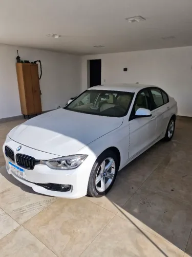 BMW 320I A 2.0 Turbo/activeflex 16V 184cv 4P 2014