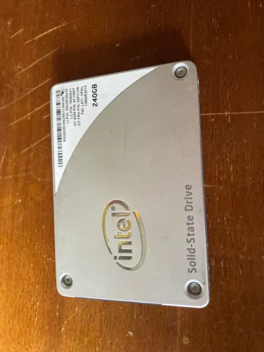 SSD Intel Pro 1500 240GB SATA 2.5" - Funcionando