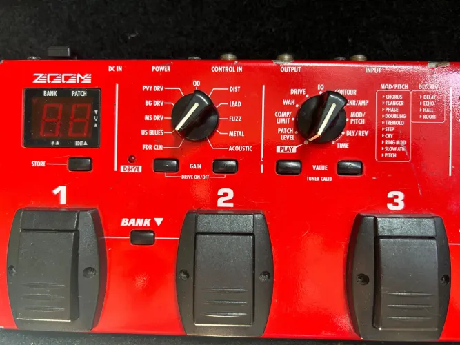 Pedaleira Zoom GFX-1