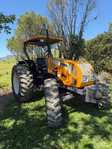 Trator Valtra A750