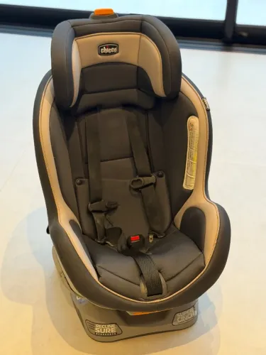 Cadeirinha para carro Chicco - reclinável em 9 posições | Impecável
