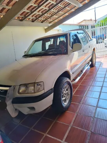 Chevrolet S10 Pick-up 2.5 4X4 CD TB MAX HST Dies. 2000