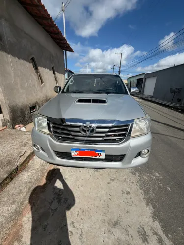 Toyota Hilux CD SRV D4-d 4X4 3.0 TDI Diesel AUT 2014