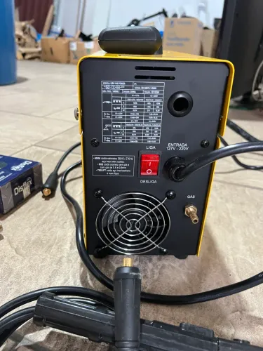 Inversor de solda LYNUS MIG 140A Bivolt - Multiprocessos