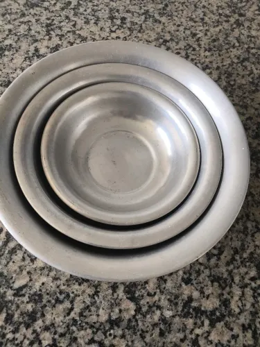 Bacias p/cozinha Rochedo seminovas