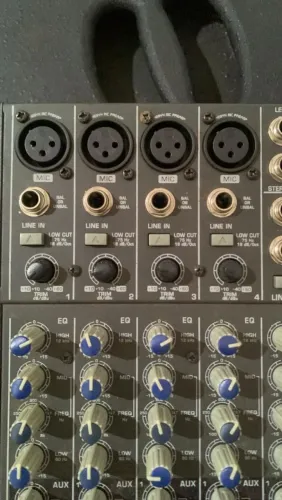 Mesa de Som Behringer Xenyx 1622FX - com Efeitos - Excelente Estado