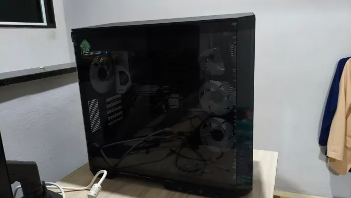Gabinete MSI Mag pano m100r