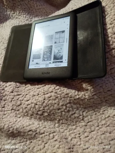 Kindle 10ª Geração 8GB Wi-Fi com Iluminação Integrada - Ótimo Estado