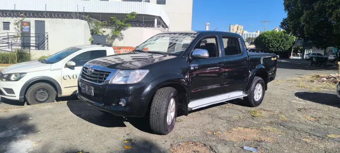 Toyota Hilux CD SRV 4X4 2.7 Flex 16V Aut. 2012