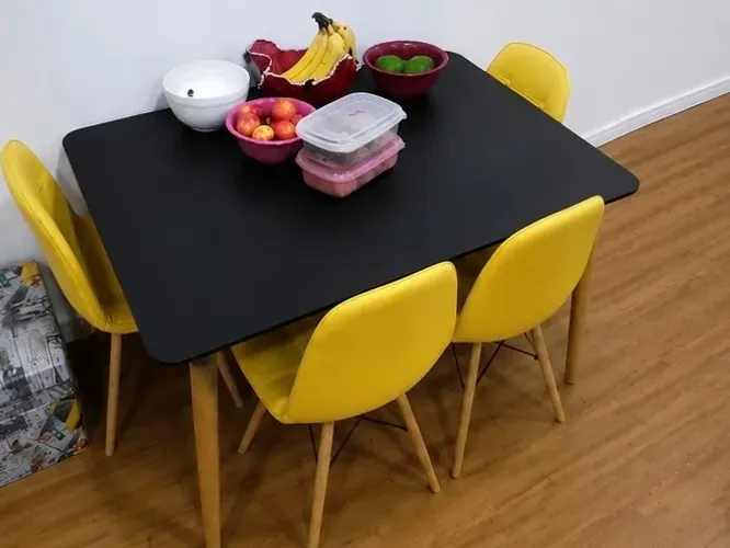 MESA DE JANTAR 4 CADEIRAS