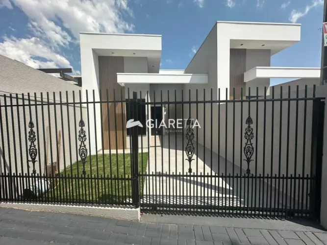 Casa à venda em ótima localização no JARDIM SÃO FRANCISCO, TOLEDO - PR