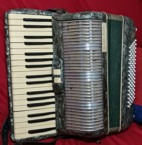 ACORDEON RIALTOLUXO VERDE 80 BAIXOS<br>SUPORTE PARA TRANSPORTE 