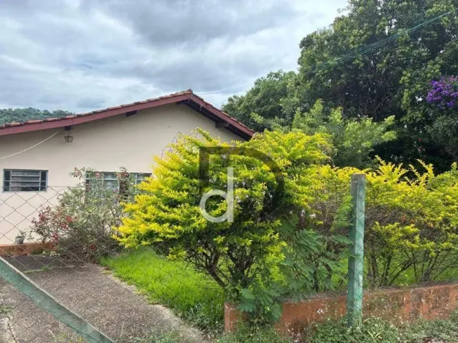 Chácara em ótima localização no Panorama, com 841 m2 de área total.
