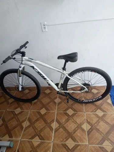 Bicicleta alum KSW 29 branco/preto 17" KRW 16