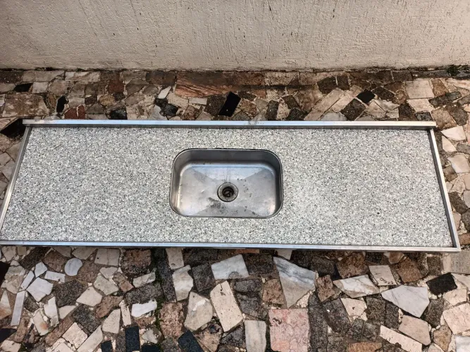 Pia para cozinha 1,80cm
