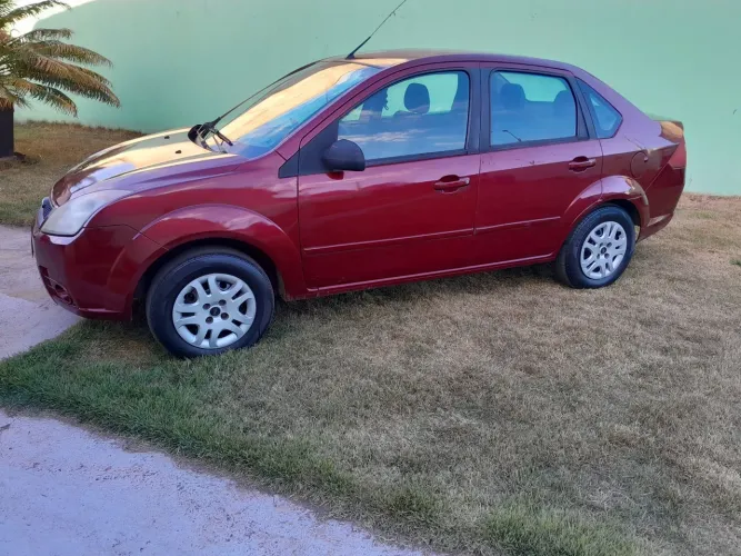Ford Fiesta Sedan 1.0 8V Flex 4P 2008