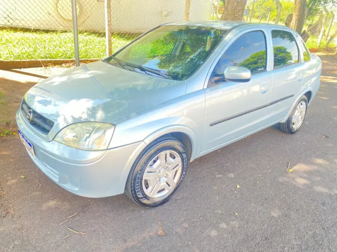 Chevrolet Corsa Sedan 1.0 MPFI 8V 71cv 4P 2003