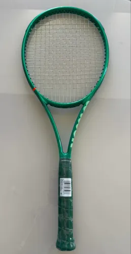 Wilson Blade V10 2026 | 305g | L2 | Nova | Brindes