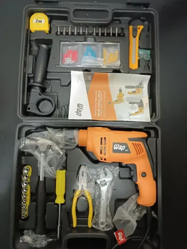 Furadeira + maleta de ferramentas