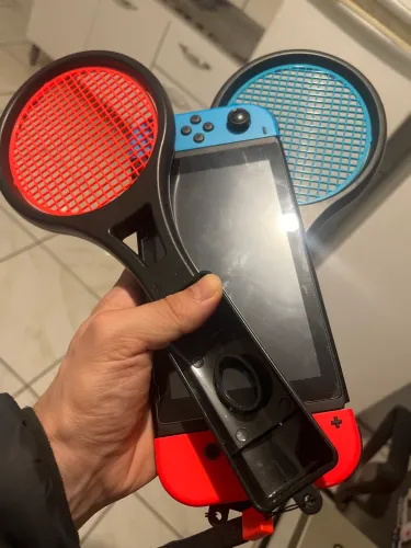 Nintendo Switch 1 + Acessórios