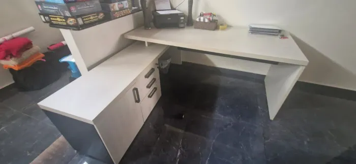 Vendo escrivaninha