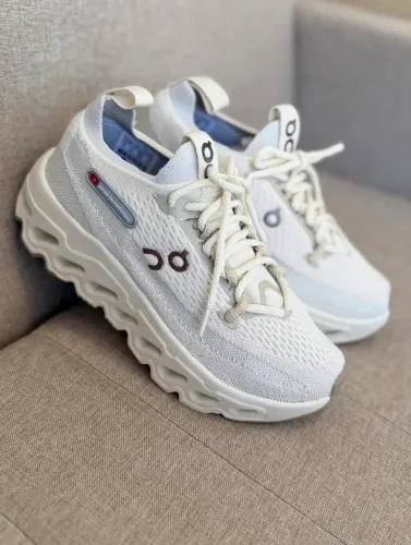 Tênis on cloud feminino 