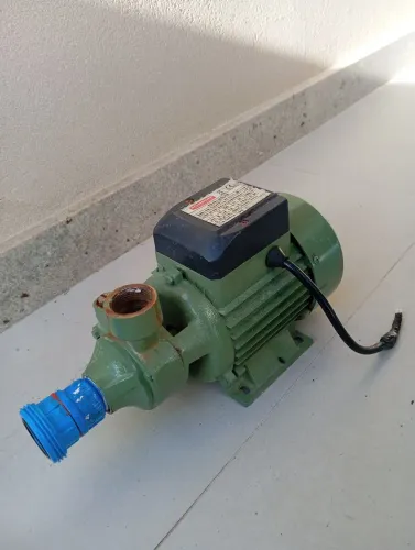 Vendo bomba Schneider 1 cv 