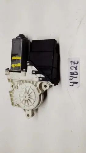Motor Vidro Eletrico T/d Volksvagen Jetta 0536006001 (44b27)