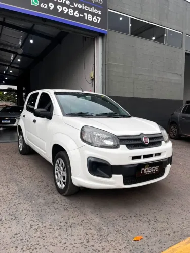 Fiat Uno Attractive 1.0 EVO Fire Flex 8V 5P 2021