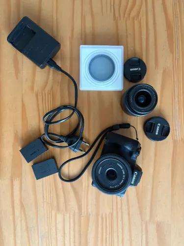 Canon M50 Mark II + lentes 15-45 e 24mm + adaptador e acessórios