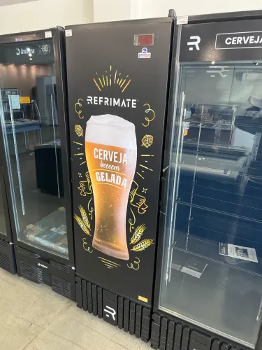 Cervejeira 570 litros - Porta sólida - Nova