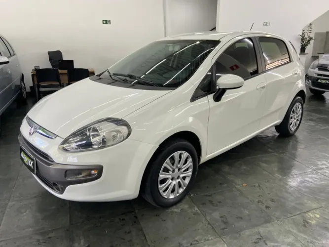 Fiat Punto Essence 1.6 Flex 16V 5P 2013