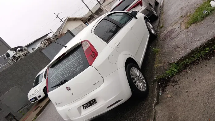 Fiat Punto ELX 1.4 Fire Flex 8V 5P 2010